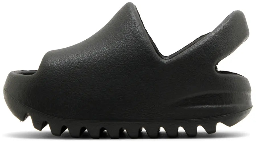 Adidas Yeezy Slides: Dark Onyx TD