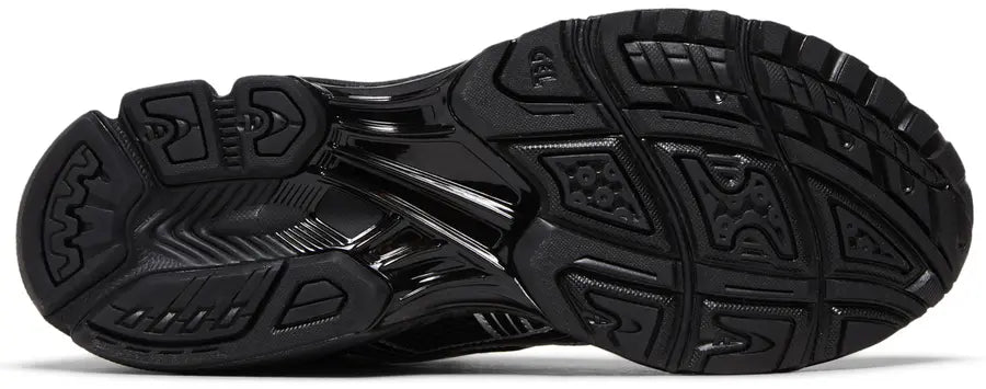 Asics Kayano 14: Black Pure Silver