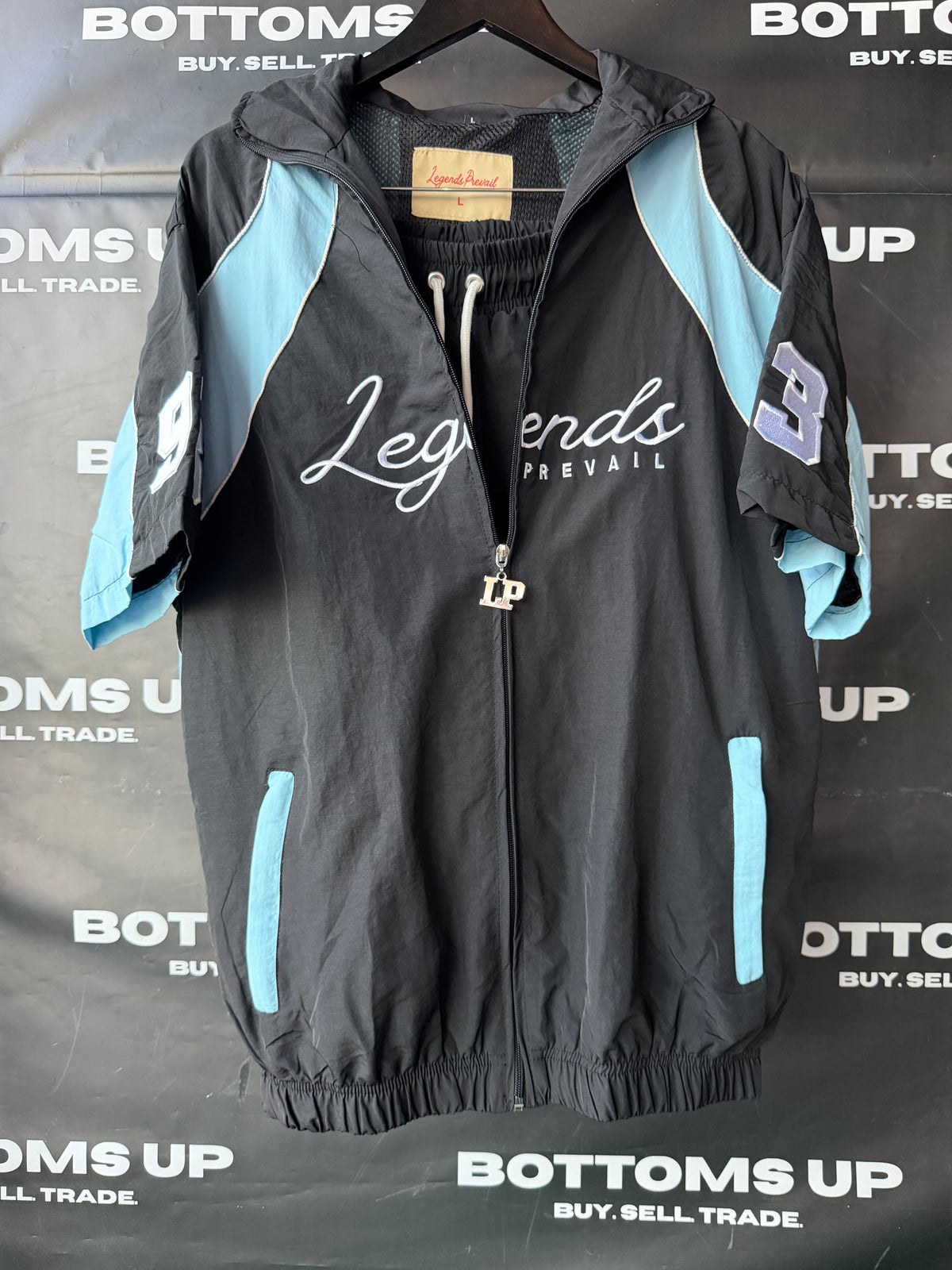 Legends Prevail Short Sleeve Windbreaker Set In Black / Light Blue