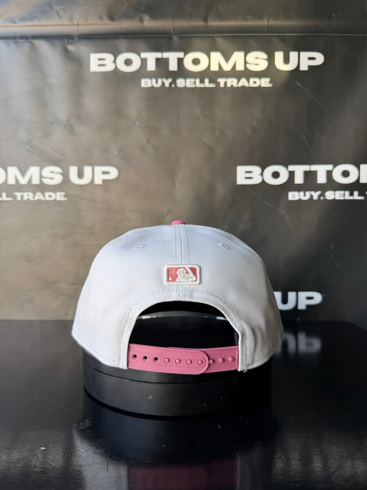 New York Mets New Era 9FIFTY Snapback Hat In Grey / Mauve Pink