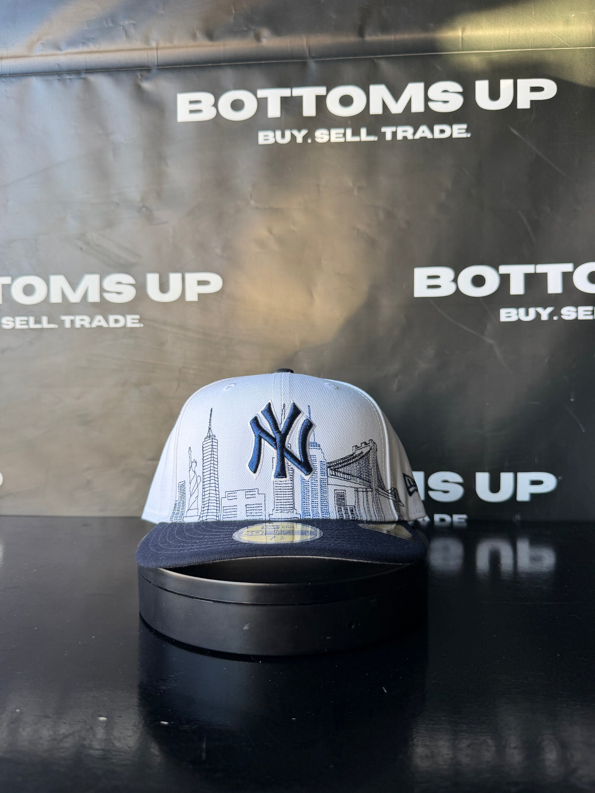 New York Yankees New Era 59Fifty Skyline Fitted Hat - Navy / White