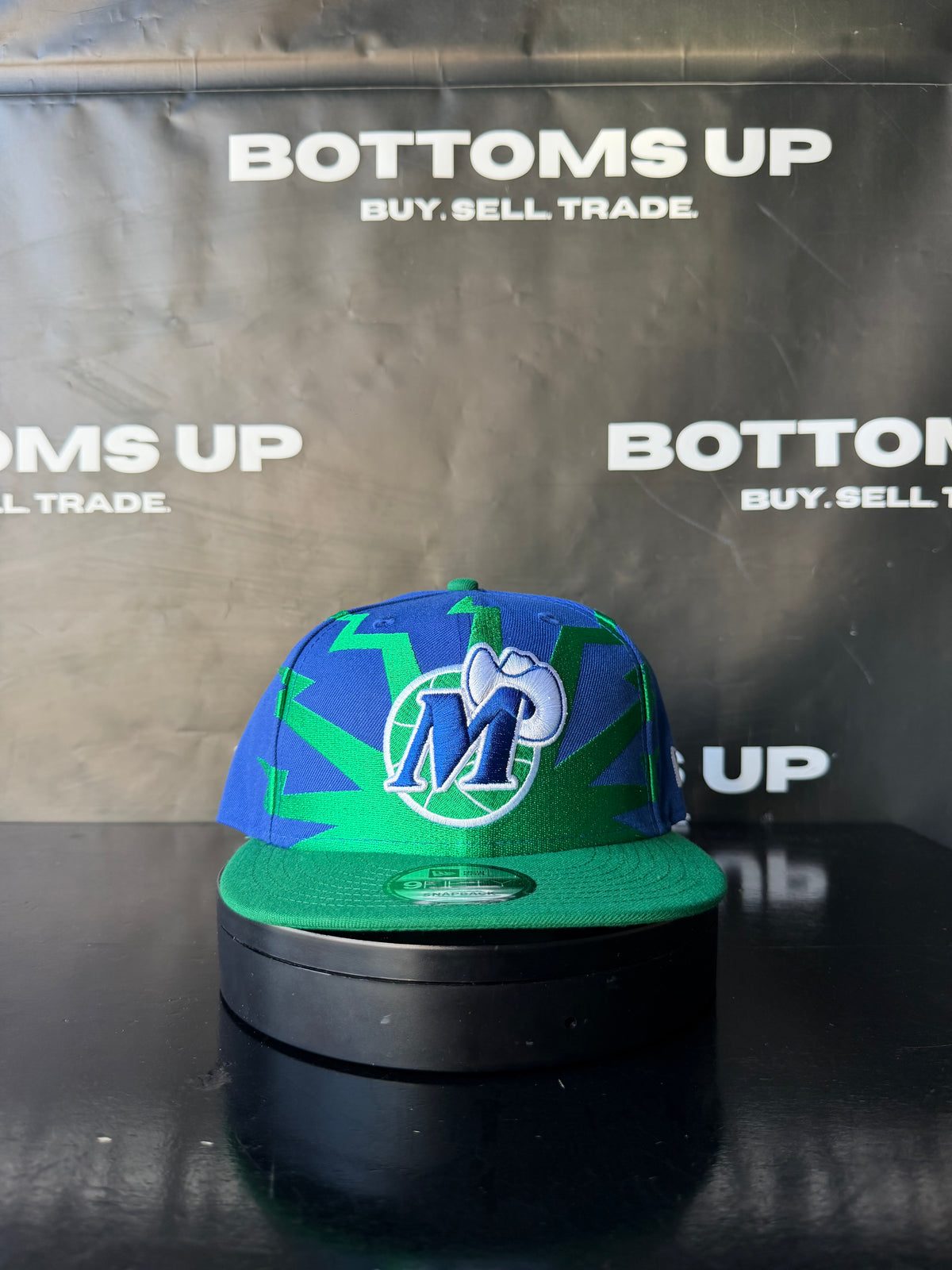 Dallas Mavericks New Era 9FIFTY Lightning Snapback Hat Blue & Green