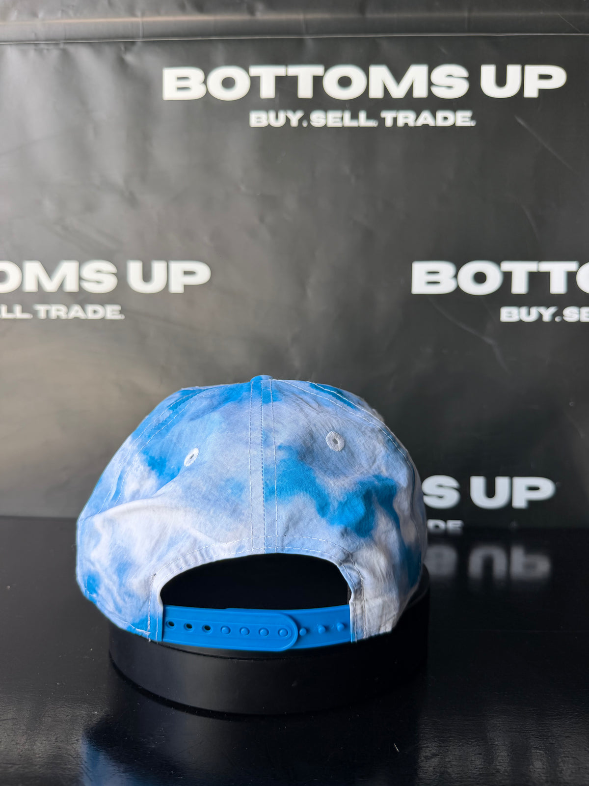 New Era x Crayola New York Yankees 19Twenty Tie-Dye Snapback Hat In Blue / White
