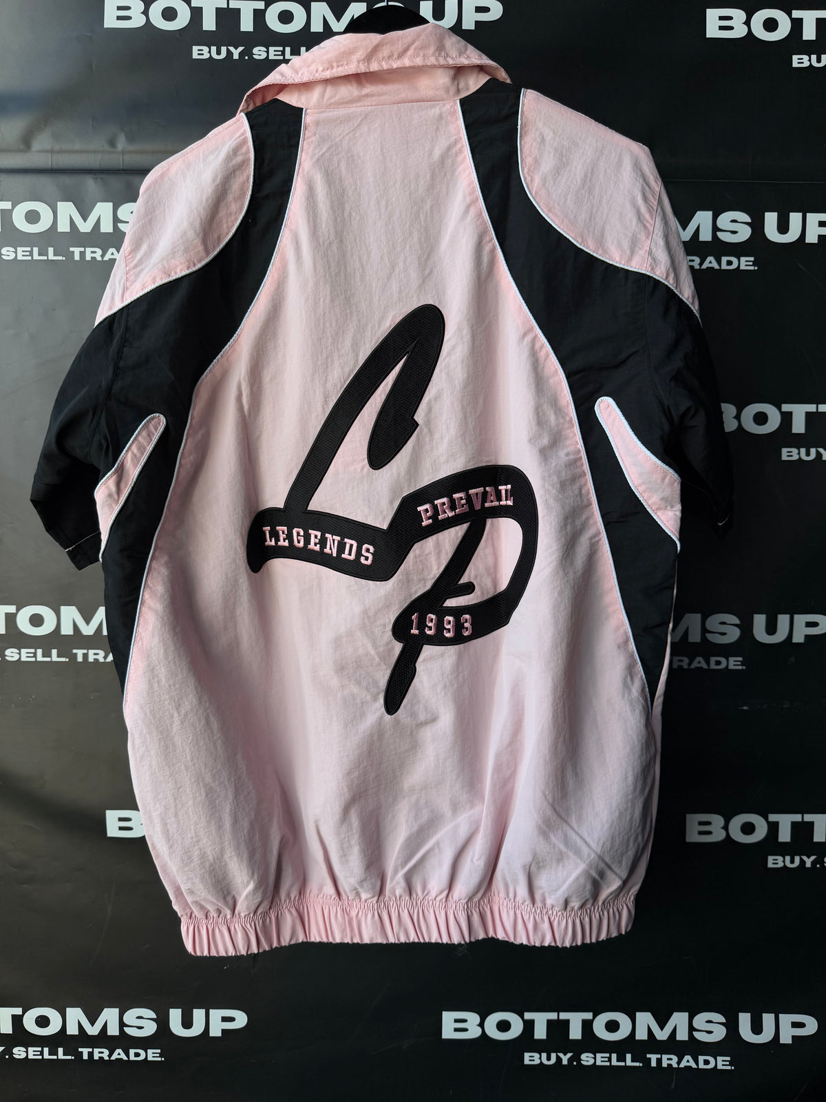 Legends Prevail Short Sleeve Windbreaker Set In Soft Pink