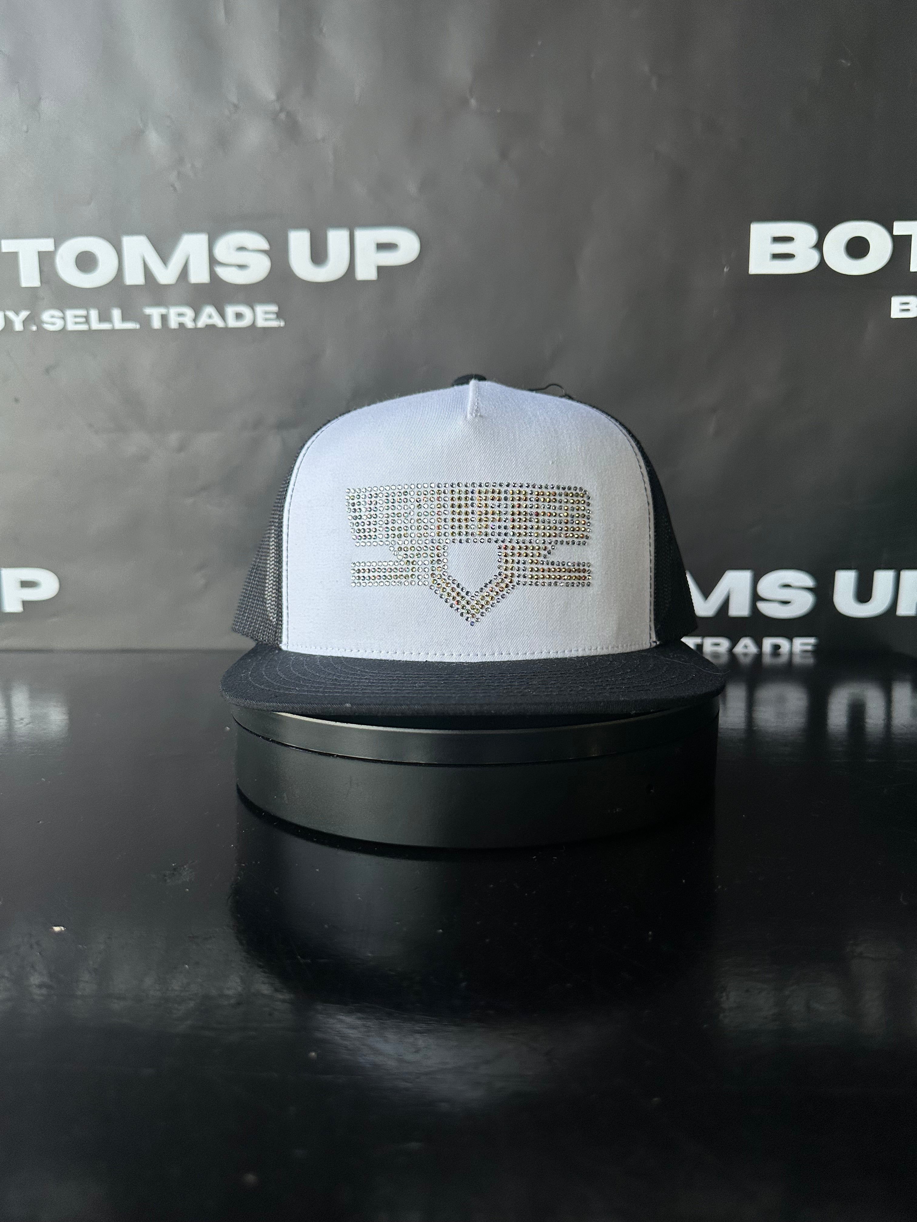 Verified Star Trucker Hat In Black/White Gold Hat