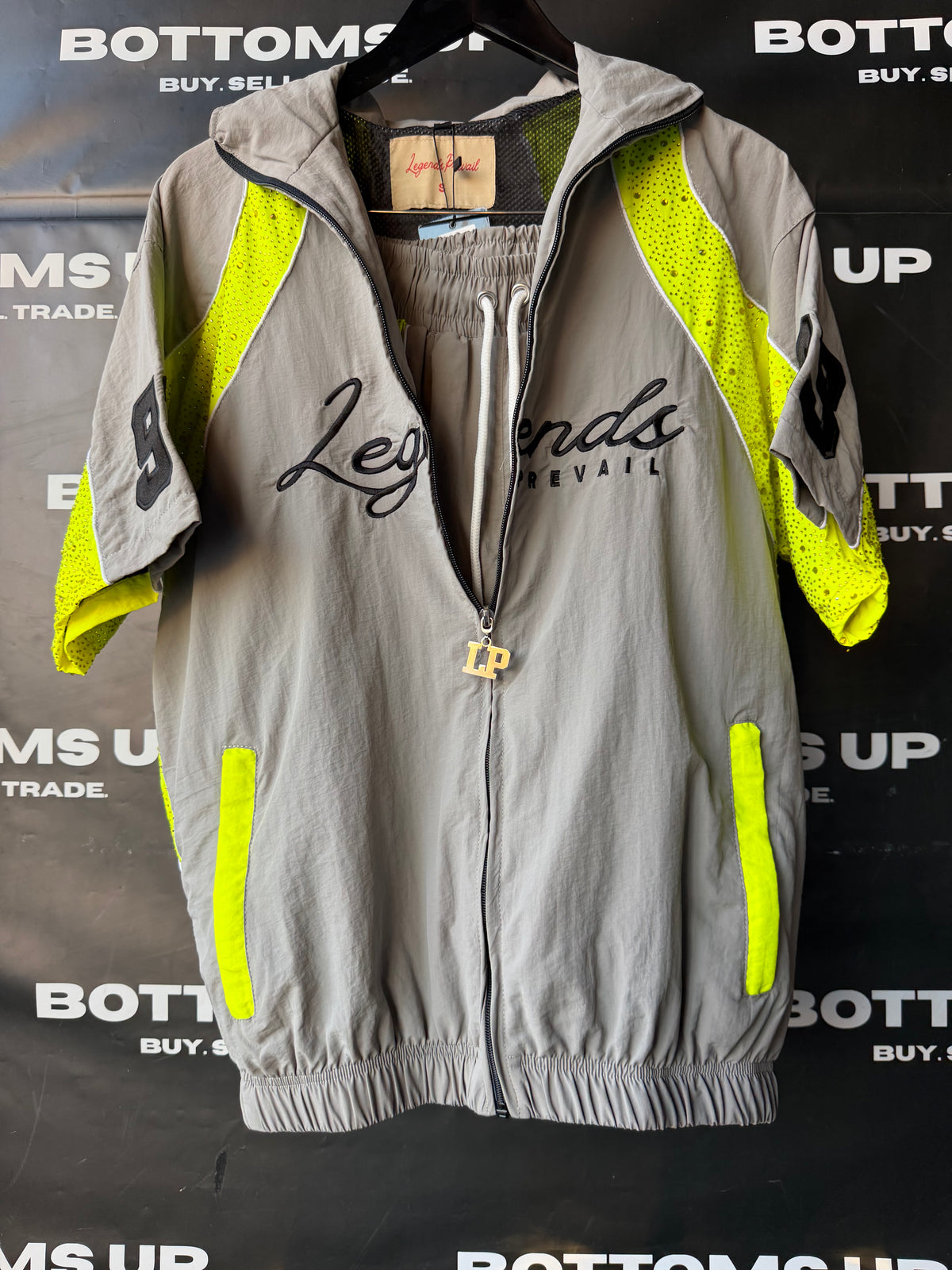 Legends Prevail Short Sleeve Windbreaker Set In Grey / Lime Green In Rhinestone