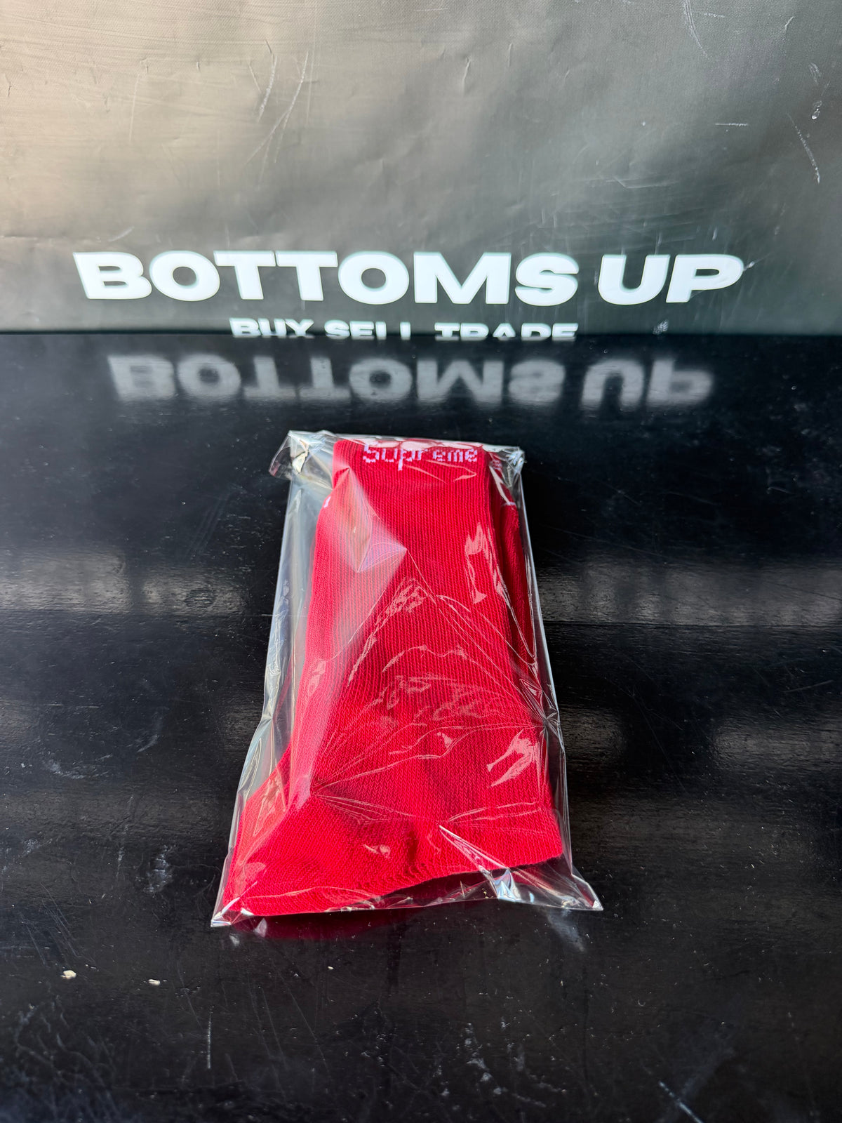Supreme x Hanes Crew Socks (1 Single Pair) Red