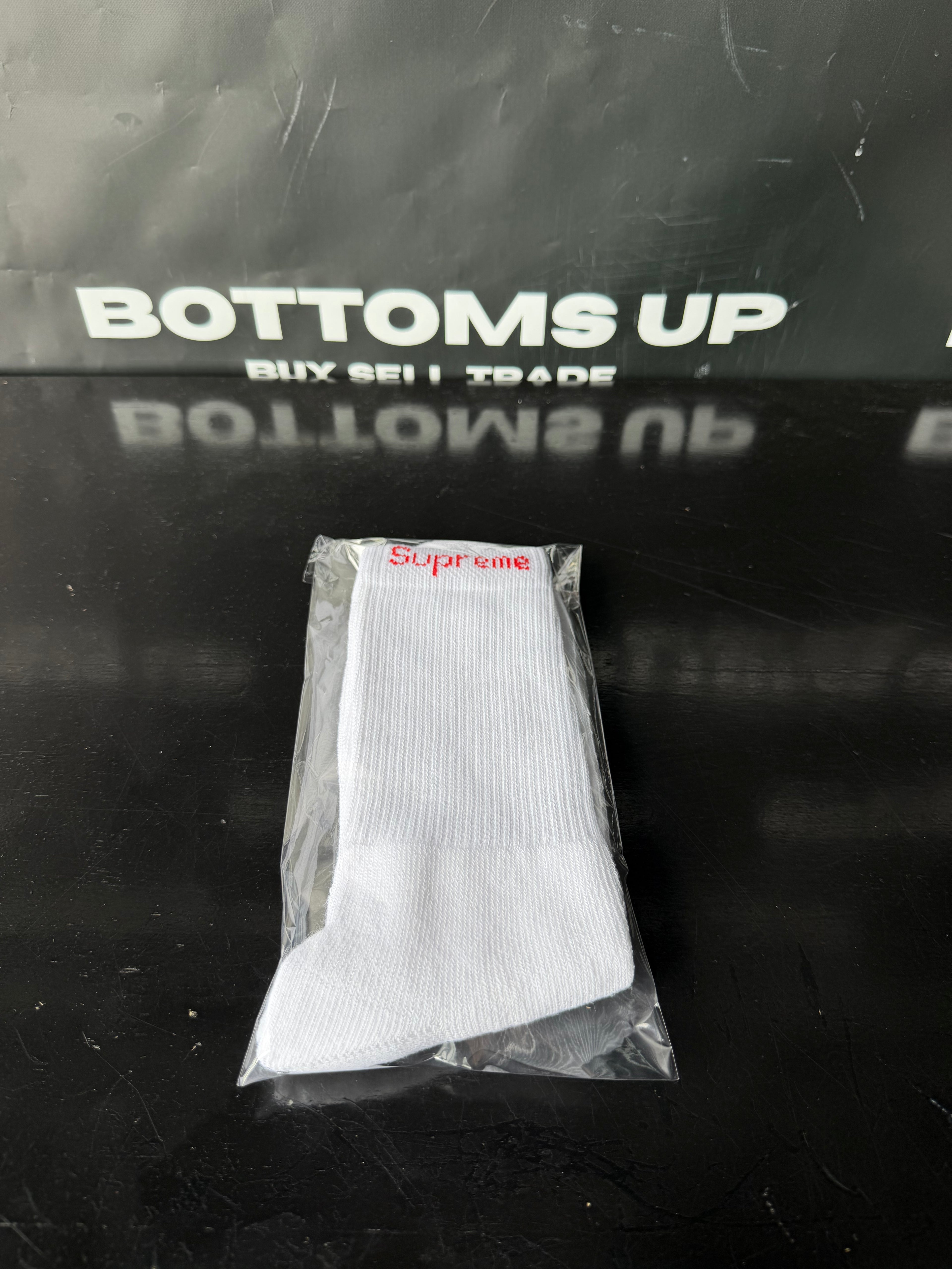 Supreme x Hanes Crew Socks (1 Single Pair) White