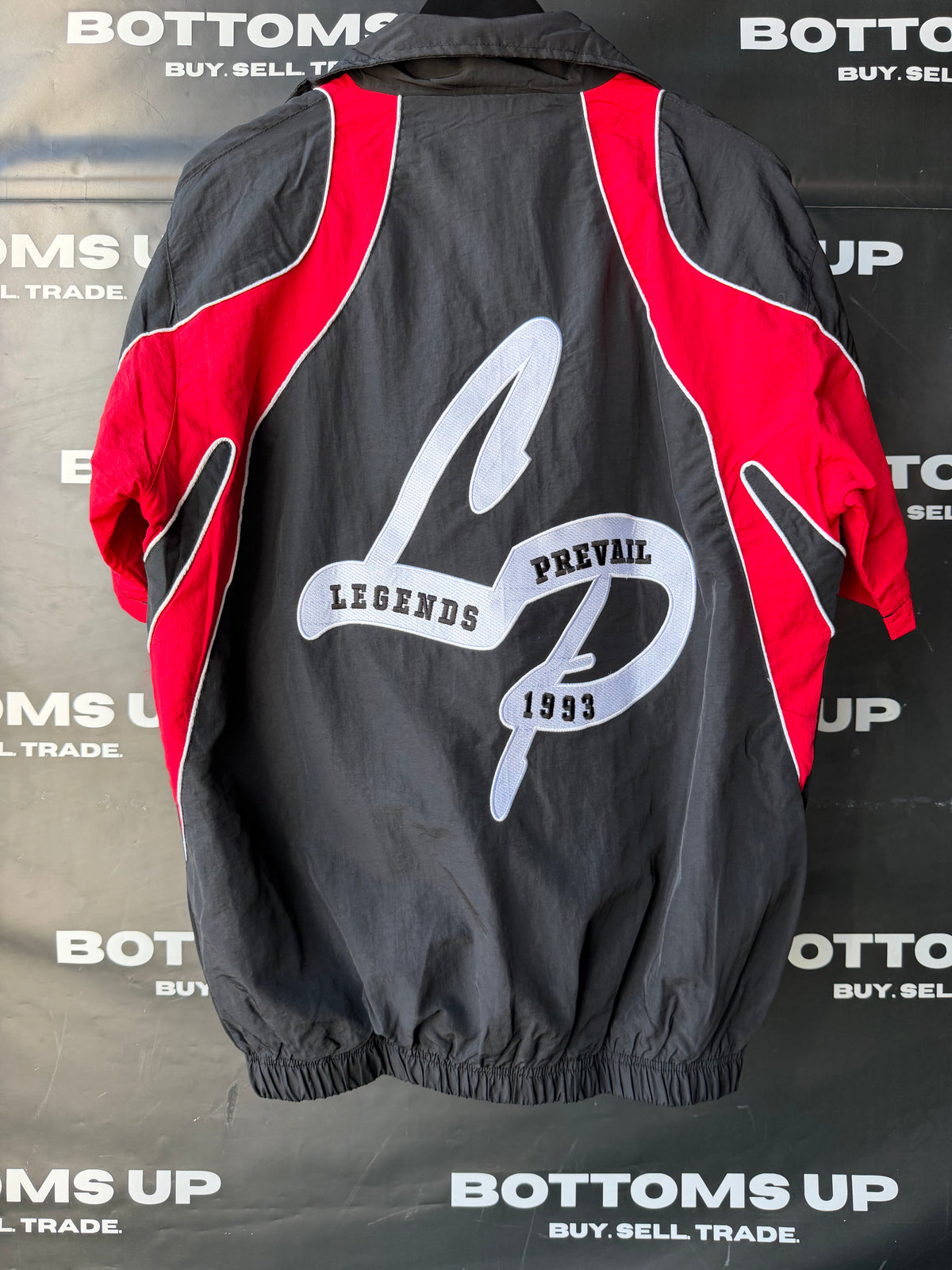 Legends Prevail Short Sleeve Windbreaker Set In Black / Red