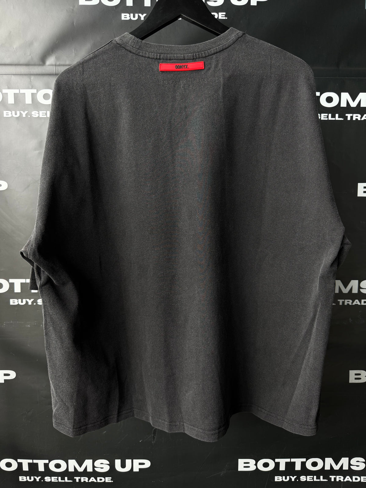 Onyx Apparell Red label SILENCE T-Shirt In Acid Black