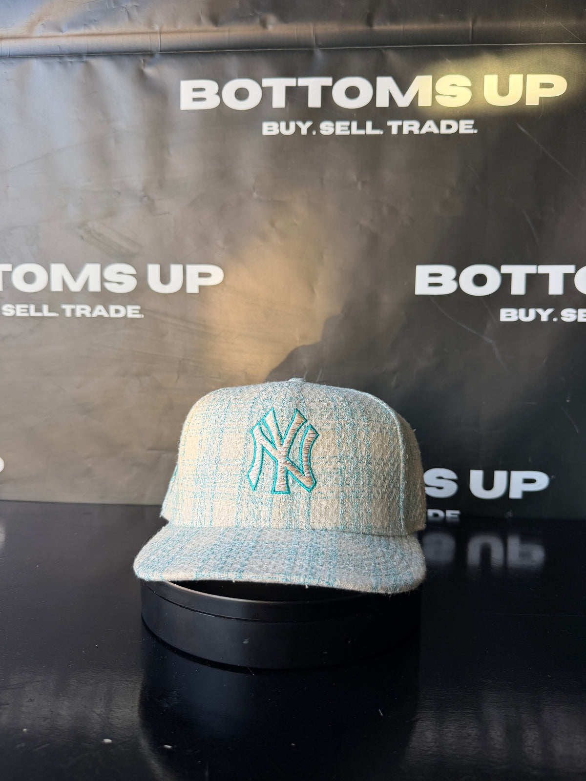 New Era New York Yankees 59FIFTY x Three Looms Tweed Fitted Hat Size - Cream & Teal
