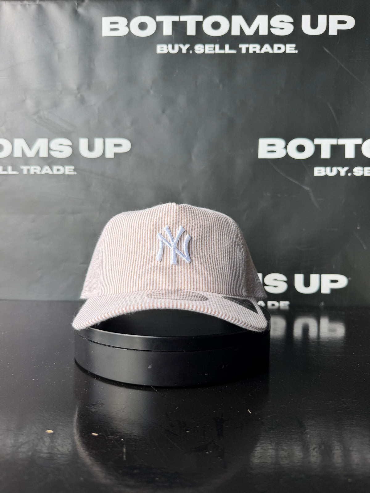New York Yankees Seersucker Pinstripe 19Twenty Snapback Hat In Stone
