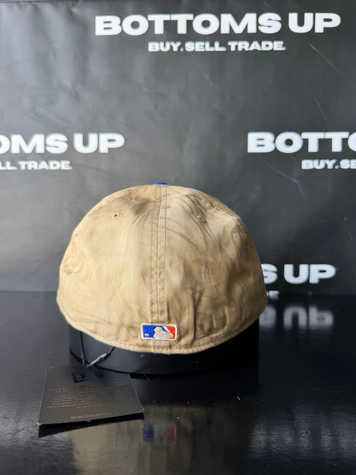 New Era x Three Looms New York Mets 59FIFTY Fitted Hat – Khaki Camo / Royal Blue – Size 7 1/2