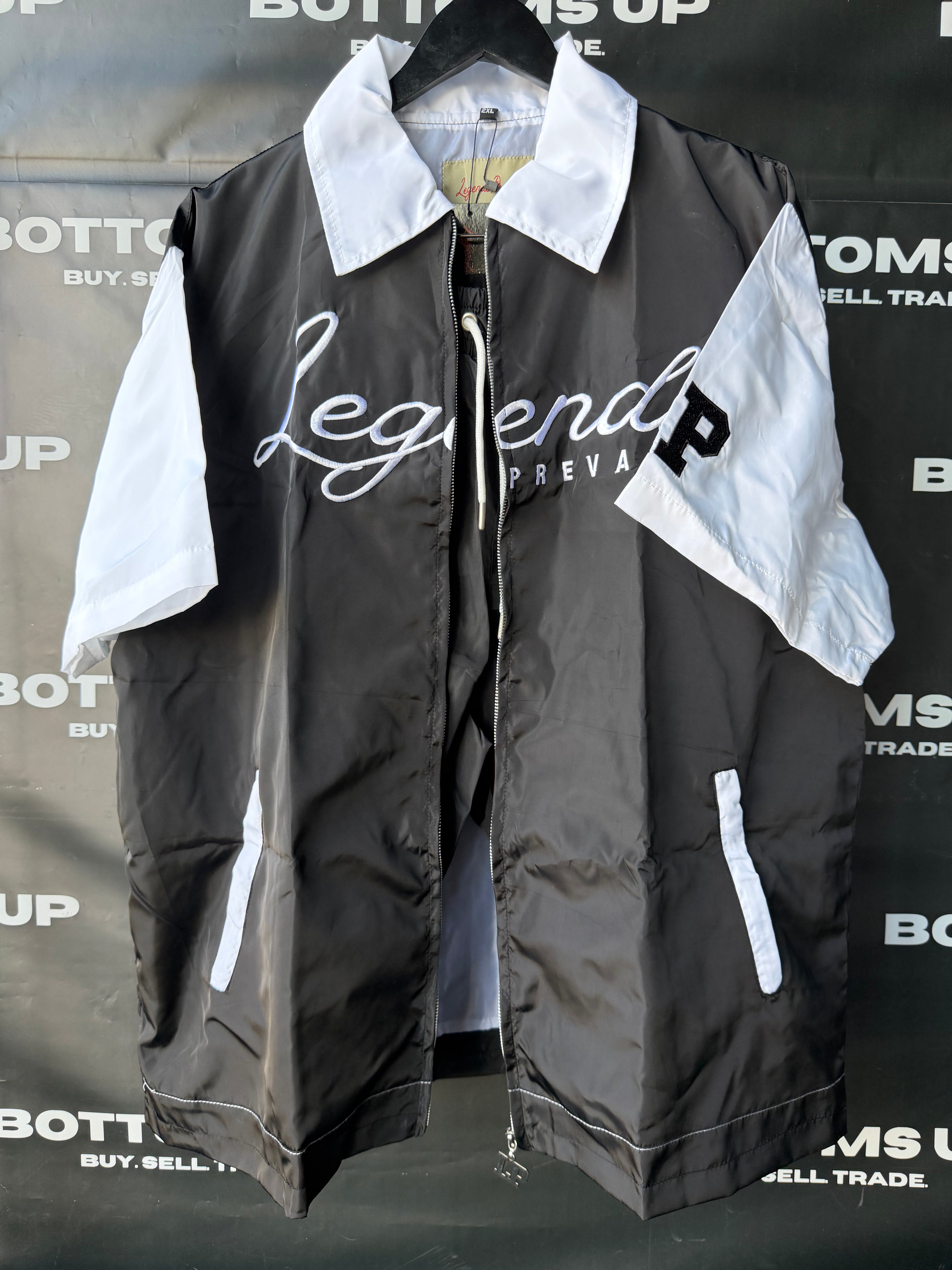 Legends Prevail Short Sleeve Windbreaker Set in Black and White