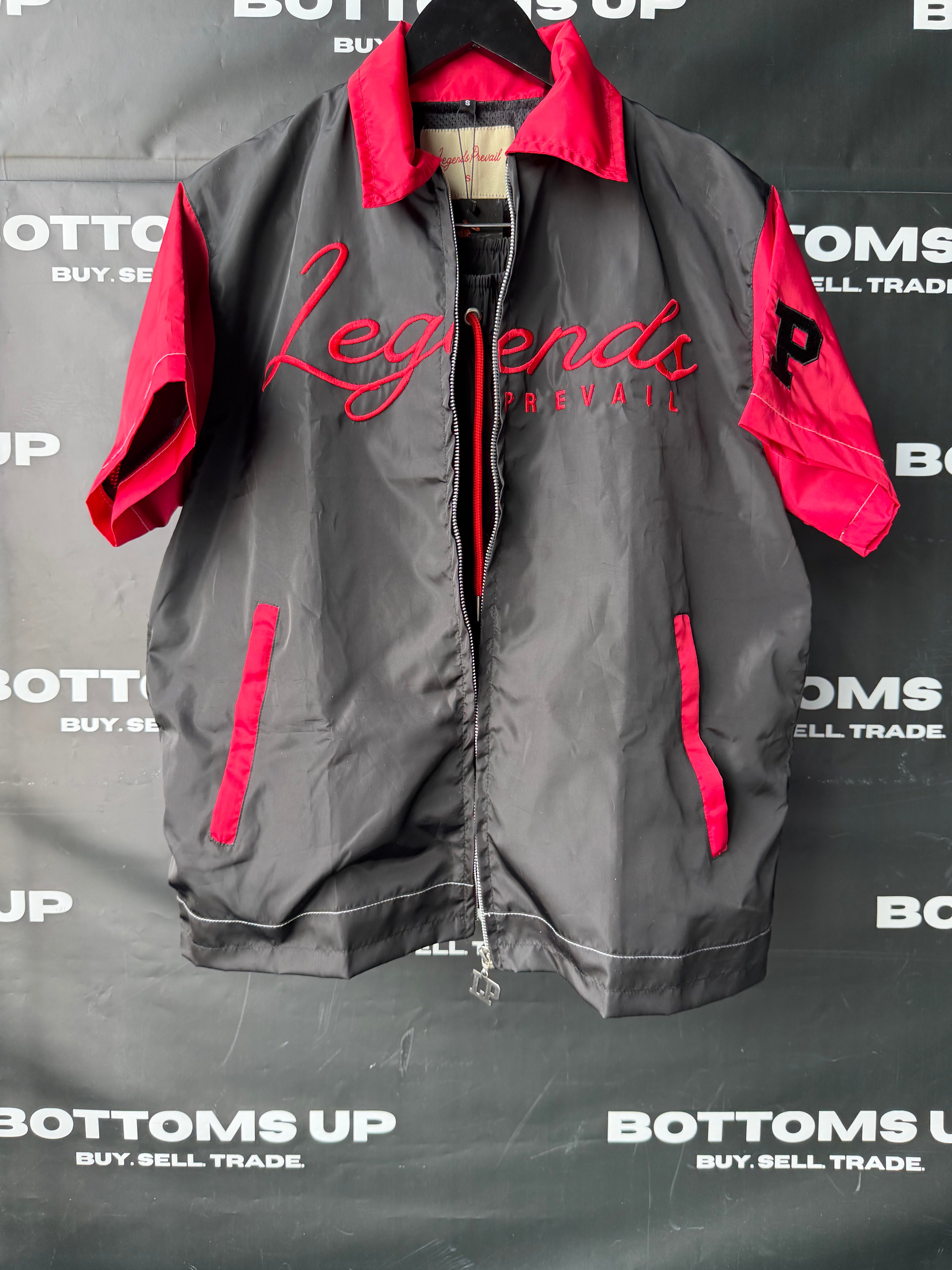 Legends Prevail Short Sleeve Windbreaker Set in Black and Red