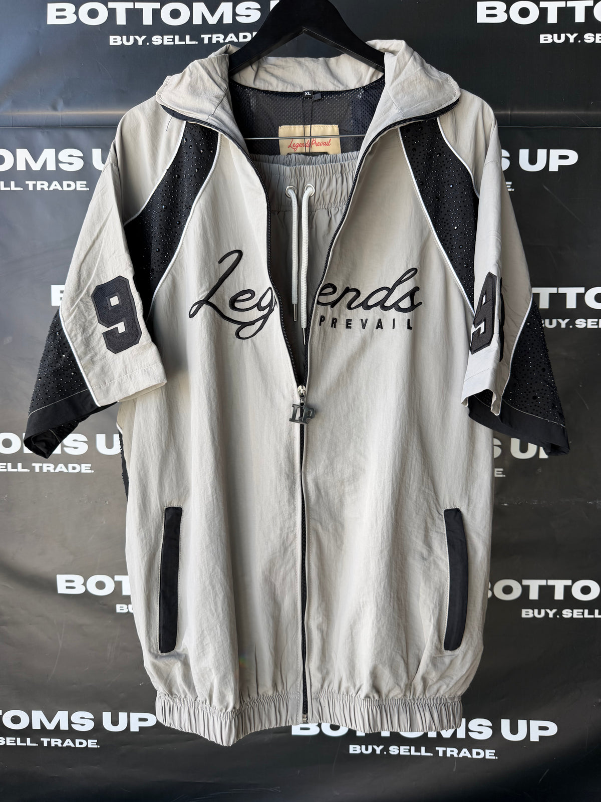 Legends Prevail Short Sleeve Windbreaker Set In Grey / Black In Rhinestone