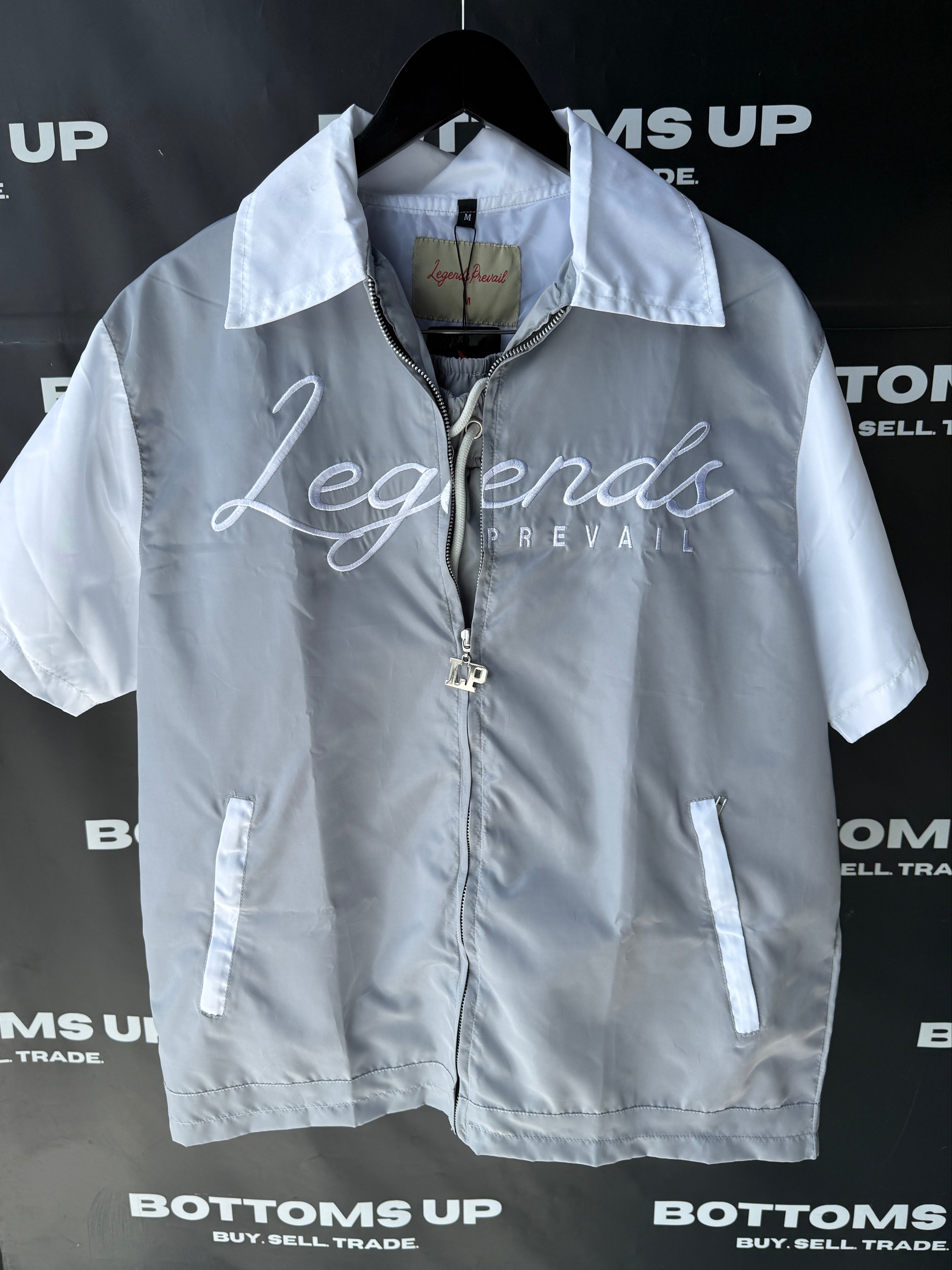 Legends Prevail Short Sleeve Windbreaker Set in Grey and White