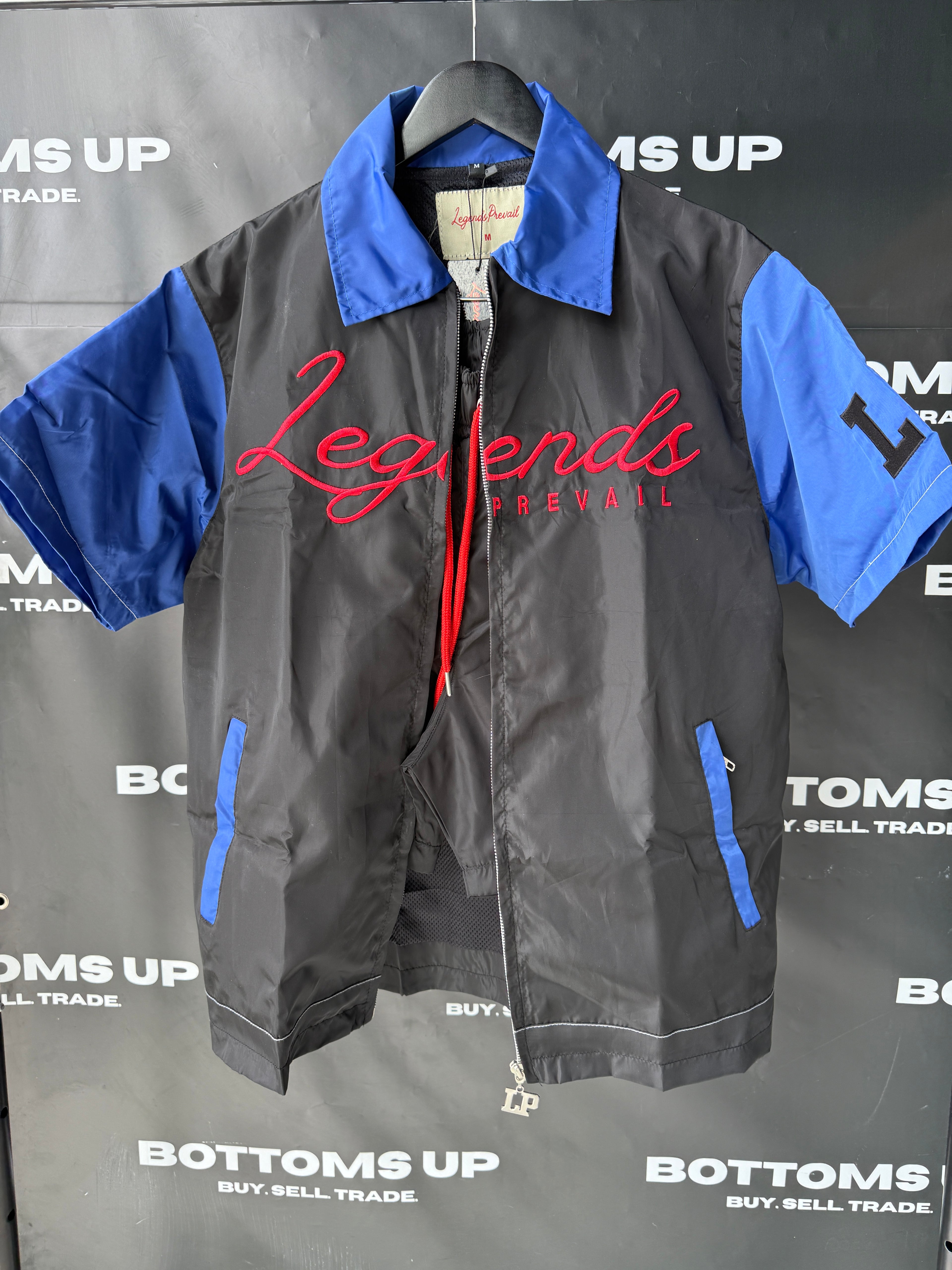 Legends Prevail Short Sleeve Windbreaker Set in Black and Blue