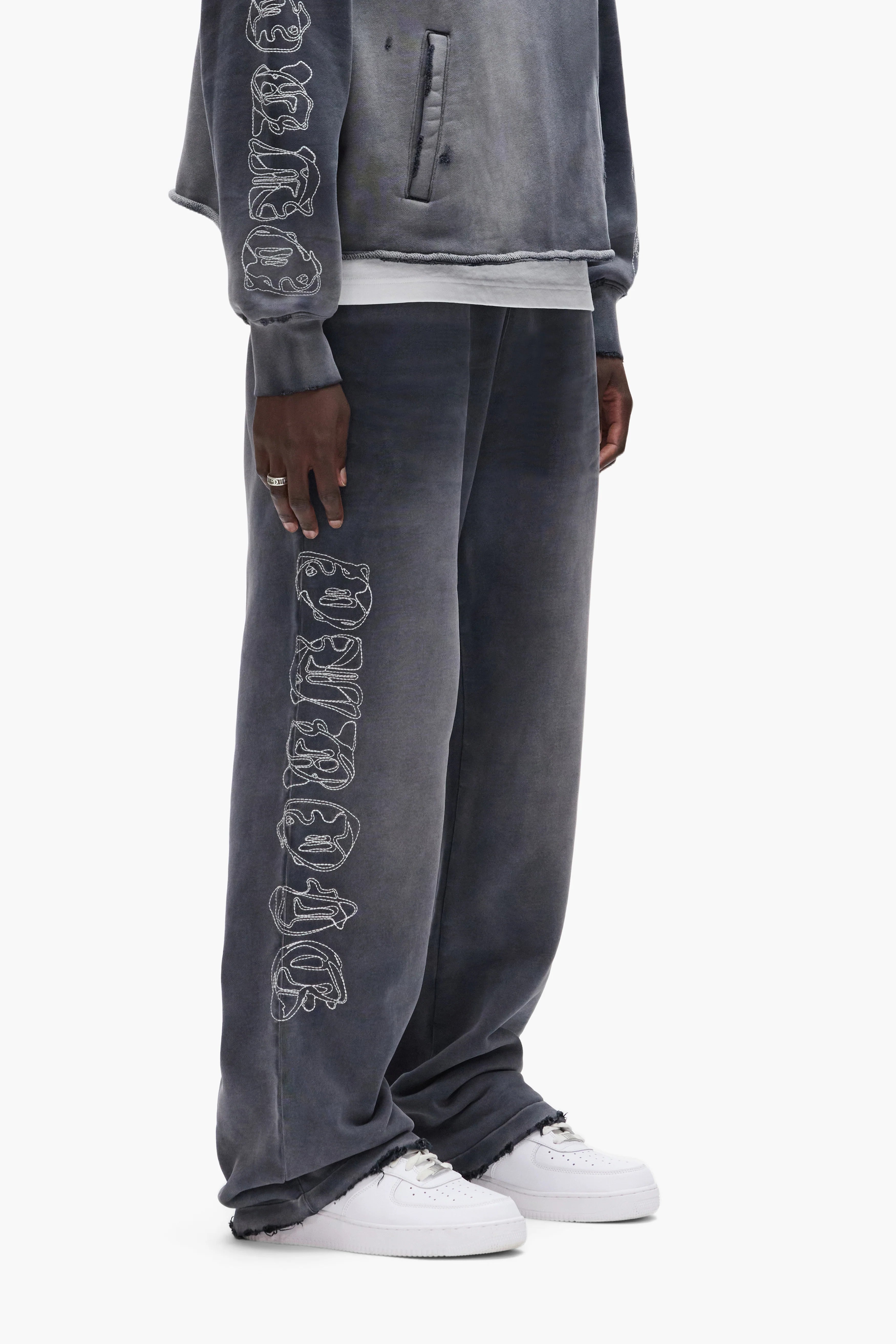 Purple Brand Outline Sweatpant In Black M4181-HFBG425