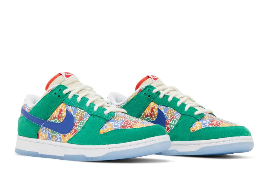 Nike Dunk: Foam Finger Men
