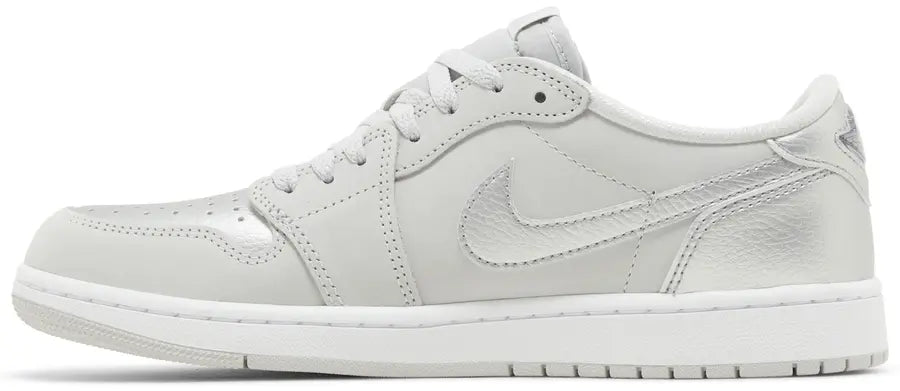 Jordan 1: Low Metallic Silver Men (No Box)