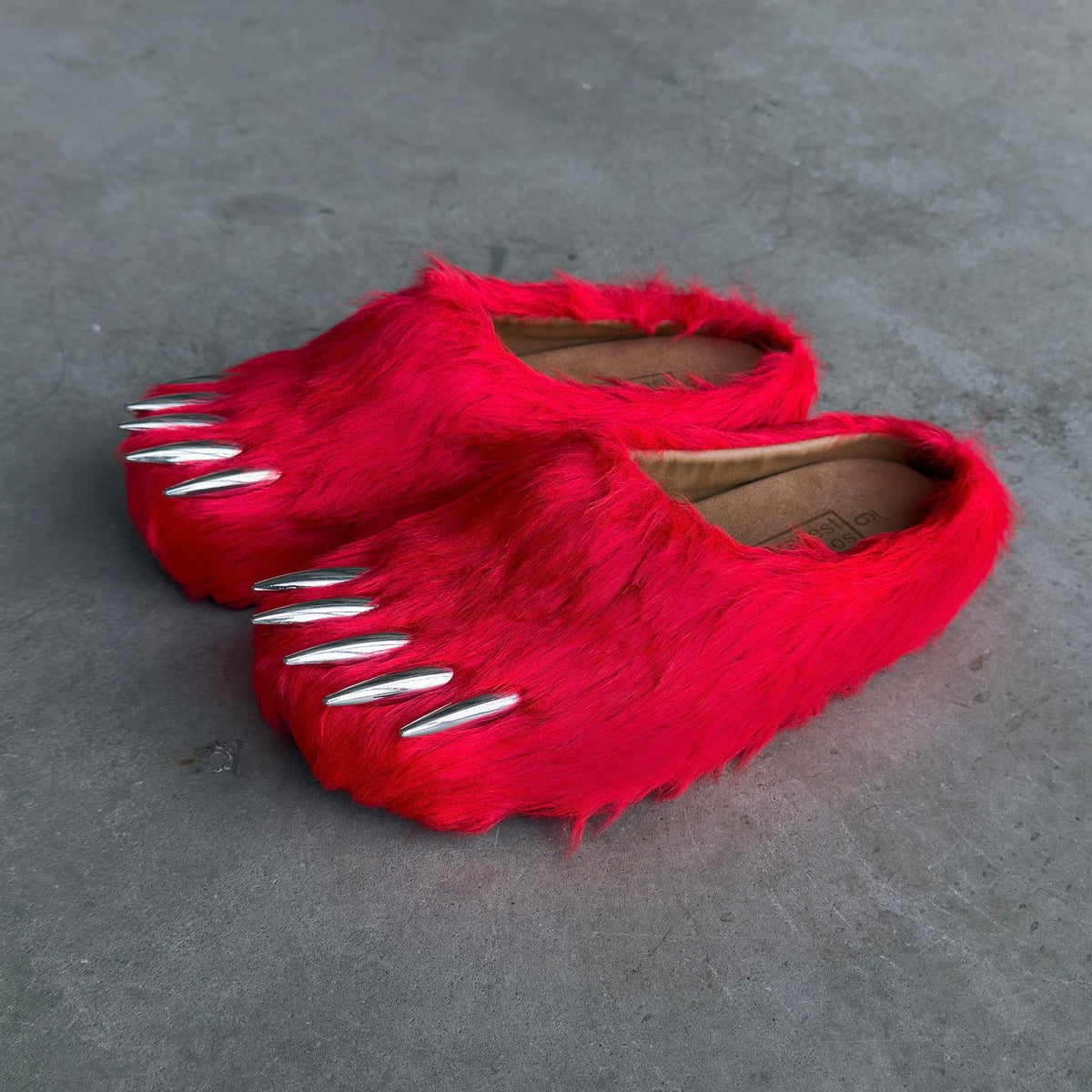 Bravest Studios: Red Bear Claw Mules