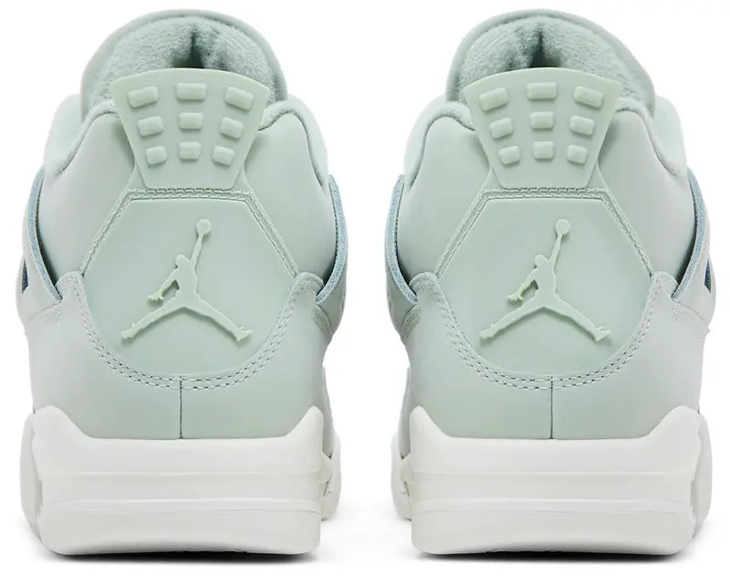 Air Jordan 4: Abundance / Seafoam Women