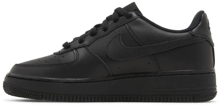 Nike Air Force 1: Triple Black GS