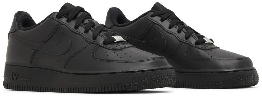 Nike Air Force 1: Triple Black GS