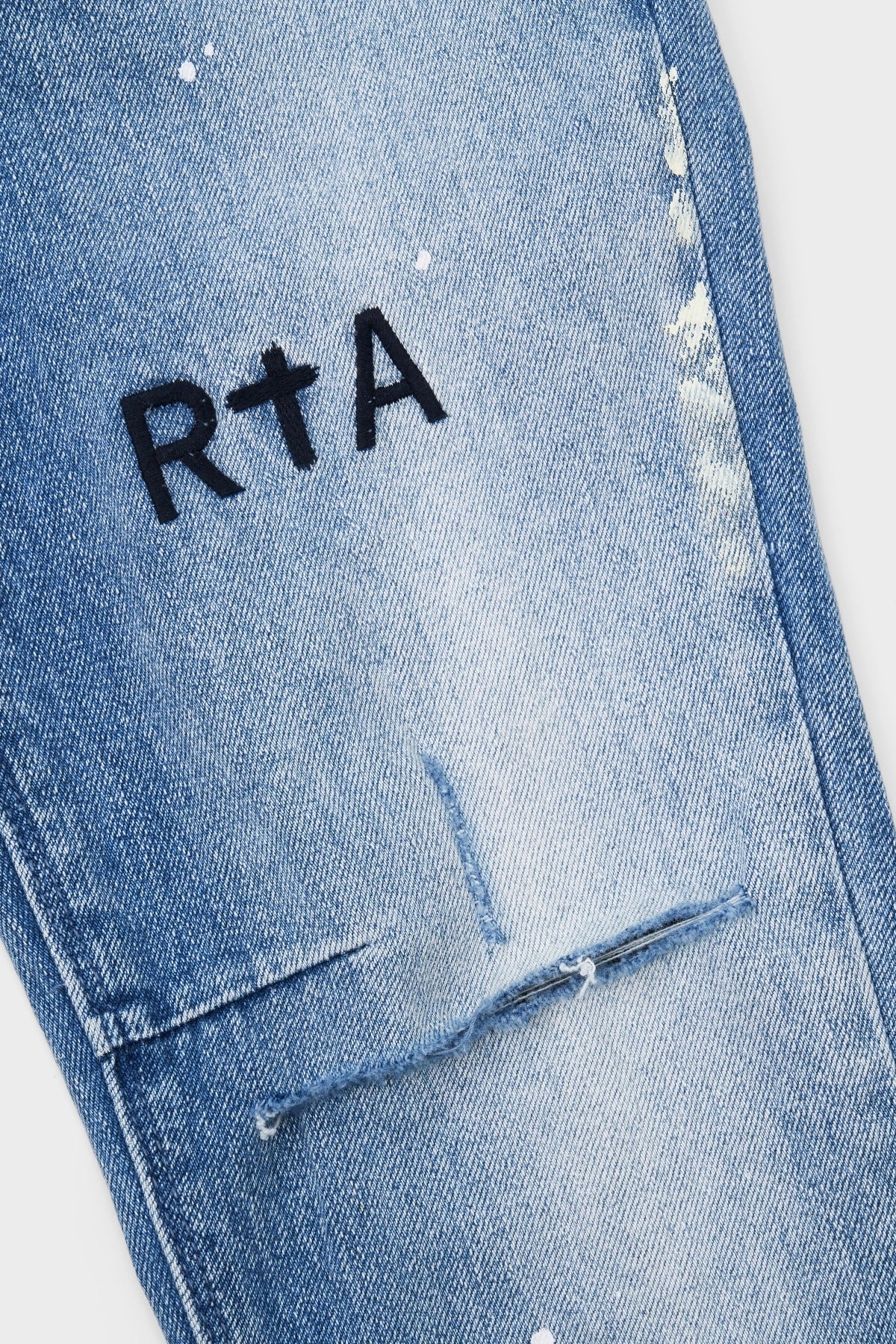 RtA Clayton Jean Distressed White Paint (MH24D625-B1182DISWP)